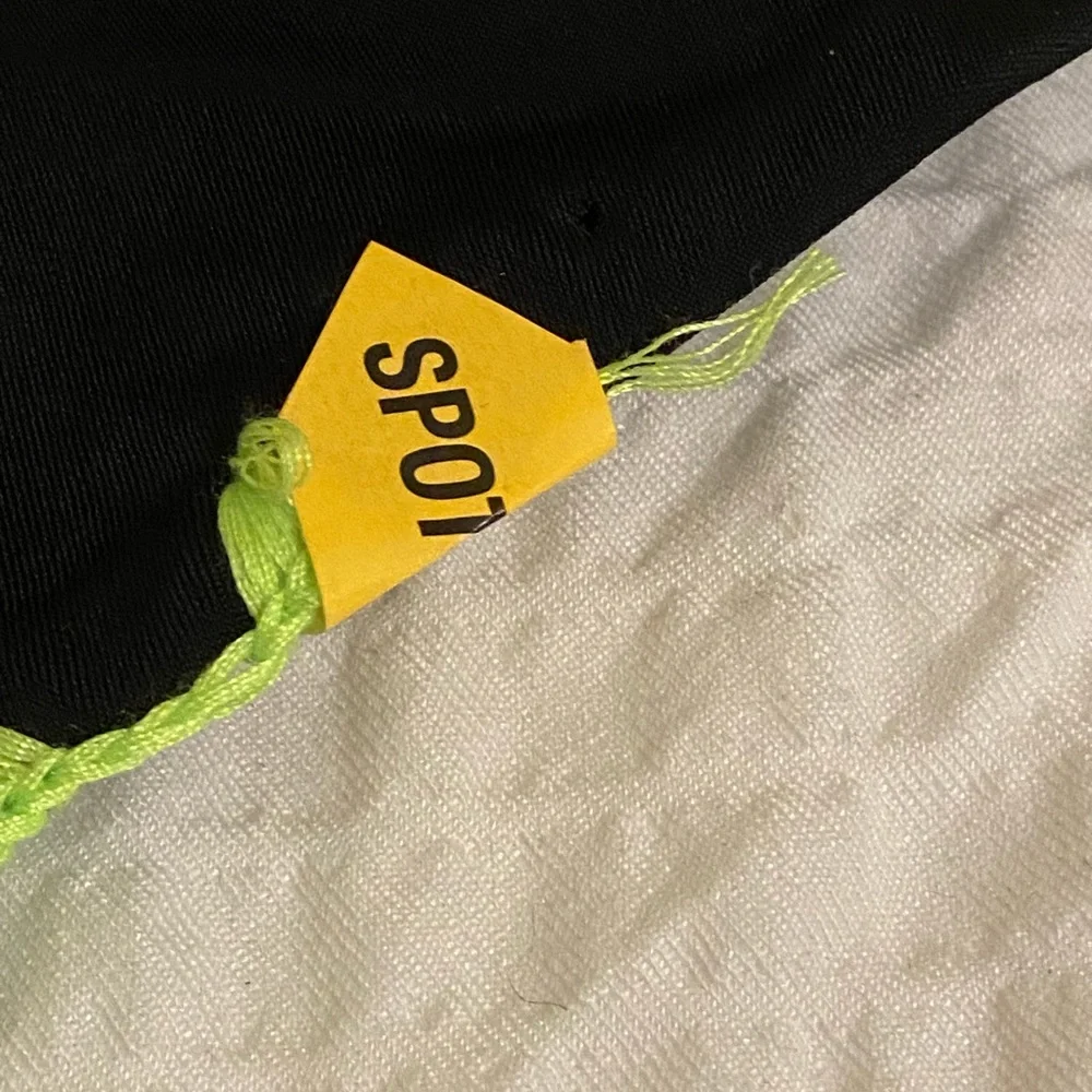 Adrift Top in Black & Green
Lovers and Friends - Picture 4 of 5